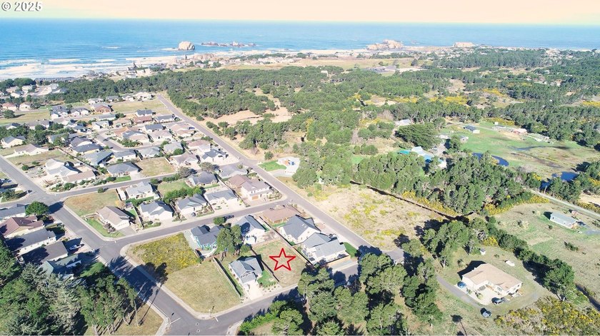 BANDON OCEAN TRAILS large level lot on quiet street with view of - photo 22