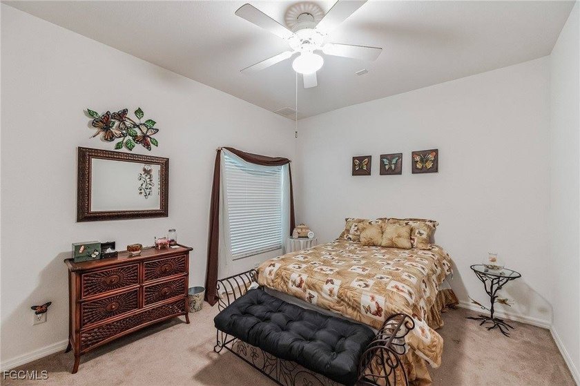 Priced to Sell!! Beautiful 4/2/2 pool home built by Mercedes - photo 27