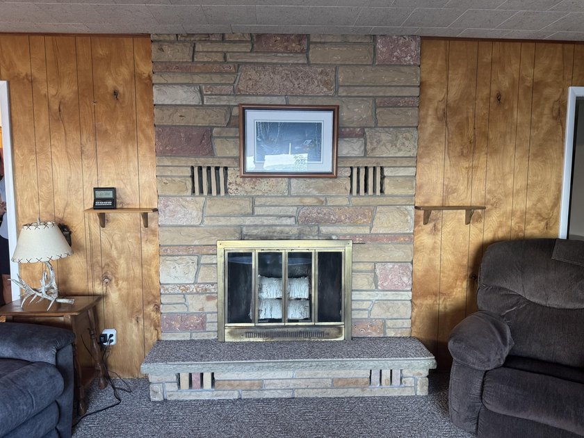 Charming 3-bedroom, 2.5-bath ranch home on 100 feet of Paradise - photo 29