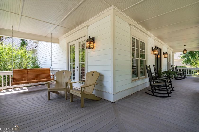 Welcome to 300 Horseshoe Bend, a beautifully maintained home - photo 44