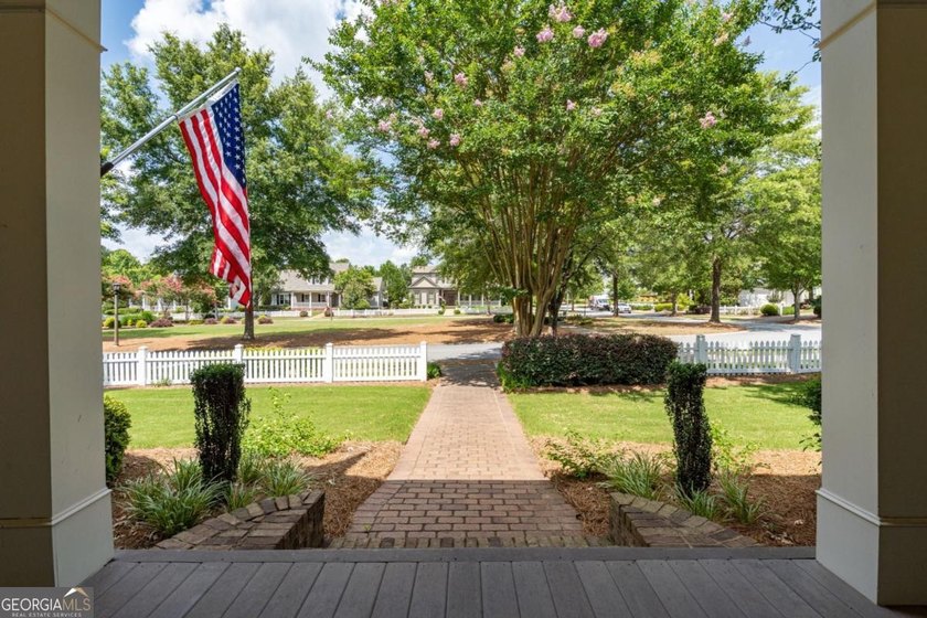 Welcome to 300 Horseshoe Bend, a beautifully maintained home - photo 45