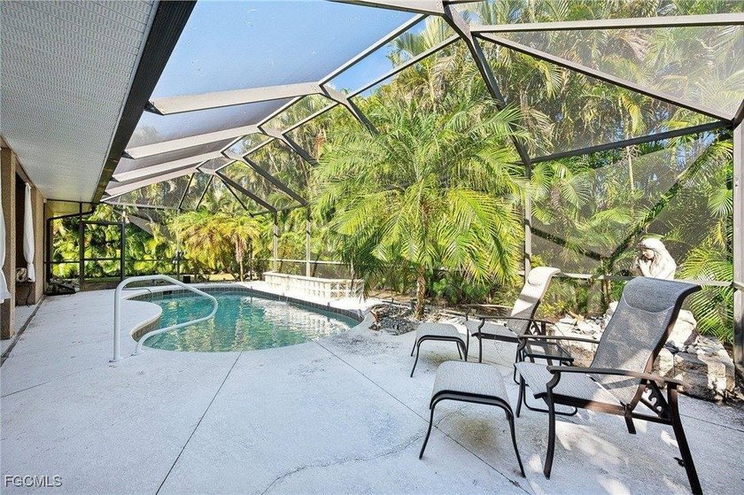 Priced to Sell!! Beautiful 4/2/2 pool home built by Mercedes - photo 45