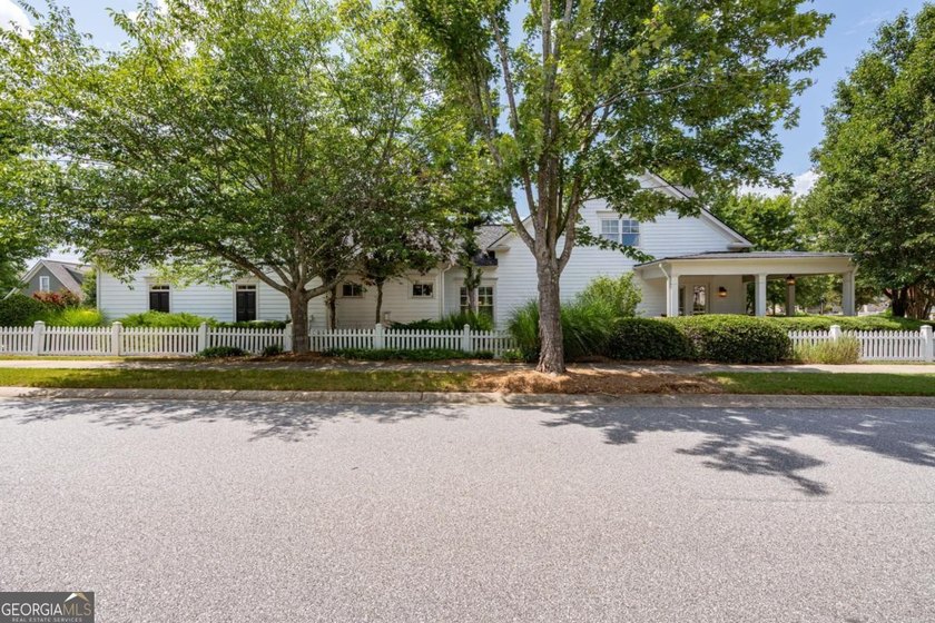 Welcome to 300 Horseshoe Bend, a beautifully maintained home - photo 47
