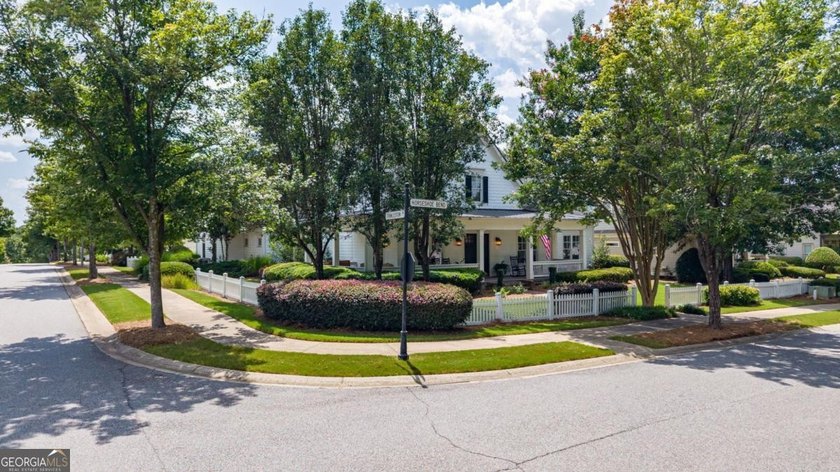 Welcome to 300 Horseshoe Bend, a beautifully maintained home - photo 48