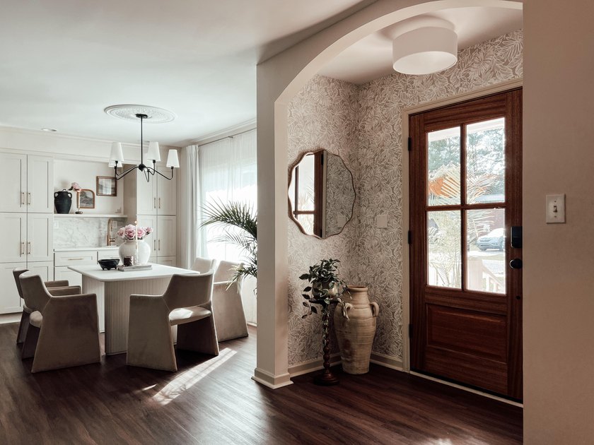 Welcome to this exquisitely renovated designer brick ranch - photo 5