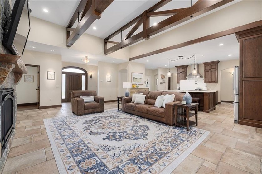 Experience nearly 4,000sf of exceptional living space in this - photo 9