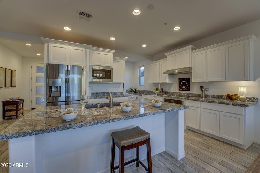 Experience luxury living in the prestigious Trilogy at Verde - photo 12