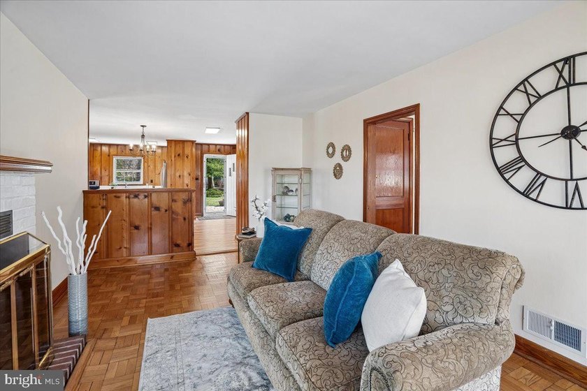 Enjoy waterfront living in this beautiful home on Cypress Creek - photo 20