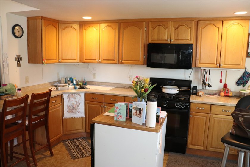 Motivated Seller! Perfect Opportunity to get into the Rental - photo 30