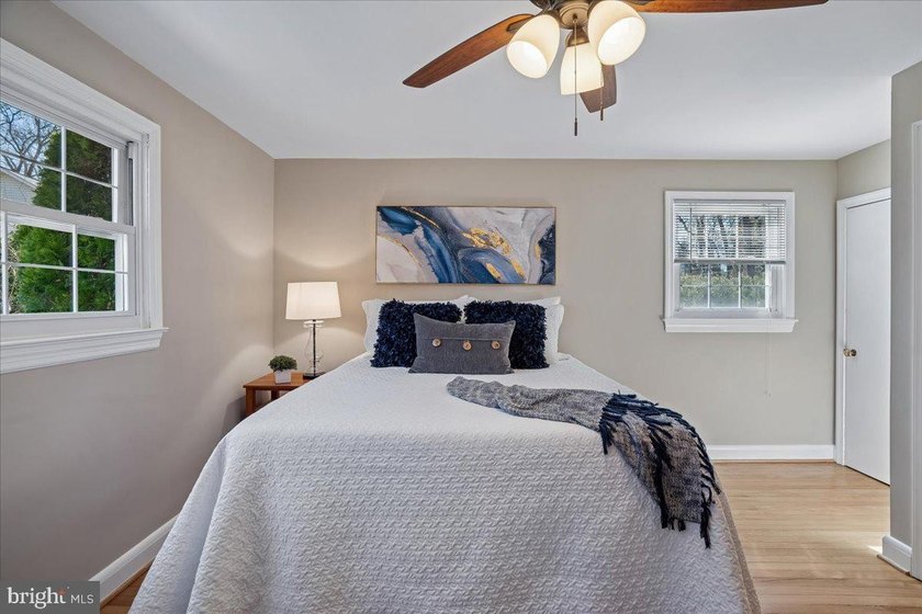 Enjoy waterfront living in this beautiful home on Cypress Creek - photo 30