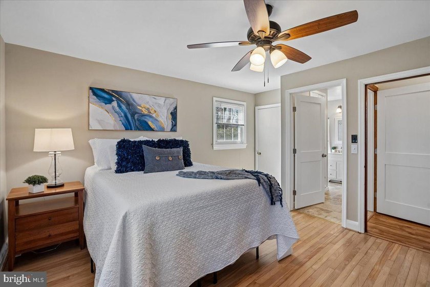 Enjoy waterfront living in this beautiful home on Cypress Creek - photo 31