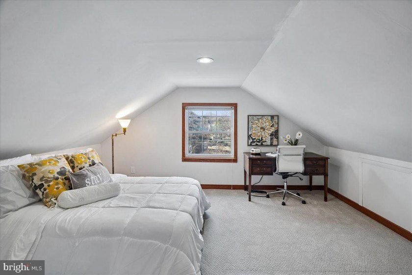 Enjoy waterfront living in this beautiful home on Cypress Creek - photo 43