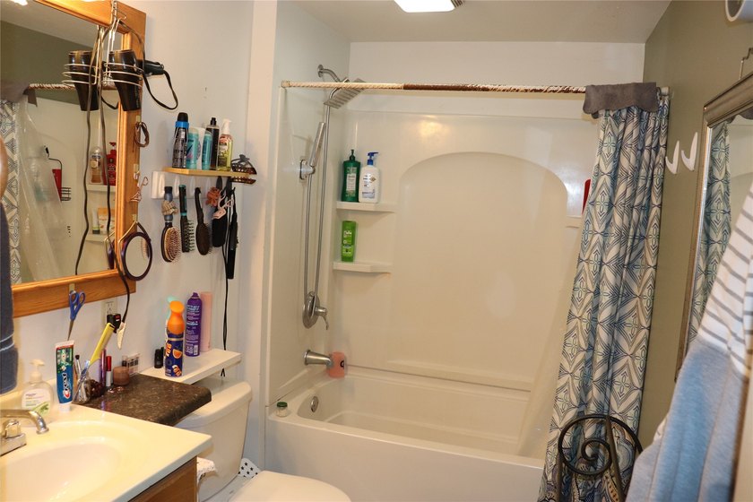 Motivated Seller! Perfect Opportunity to get into the Rental - photo 44