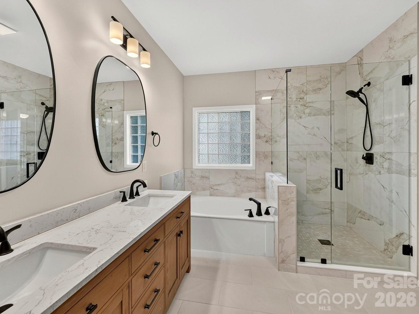 Stunning brick-front home in coveted Somerset, zoned for - photo 20