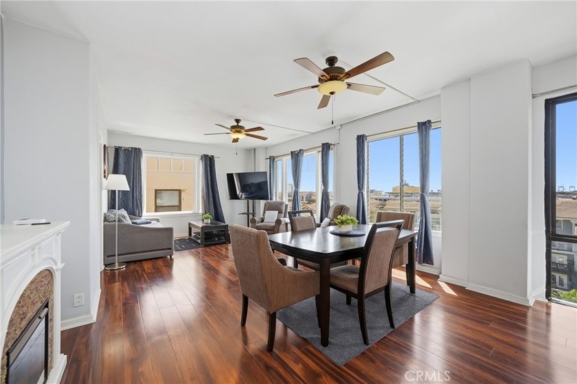 Fully furnished, turnkey condo in the heart of Downtown Long - photo 17