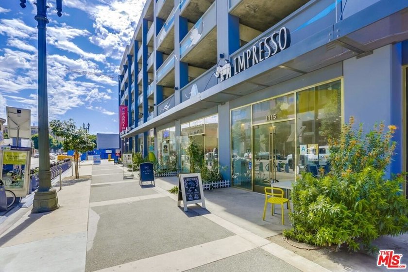 PRICED TO SELL - DON'T MISS THIS EXCEPTIONAL VALUE!!! This - photo 44