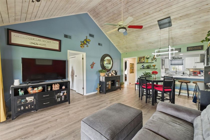 Beautifully renovated and move-in ready, this stunning 2-bedroom - photo 8