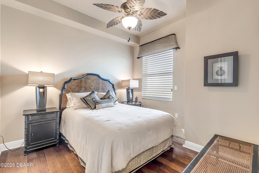 Experience the pinnacle of boutique luxurious oceanfront living - photo 32