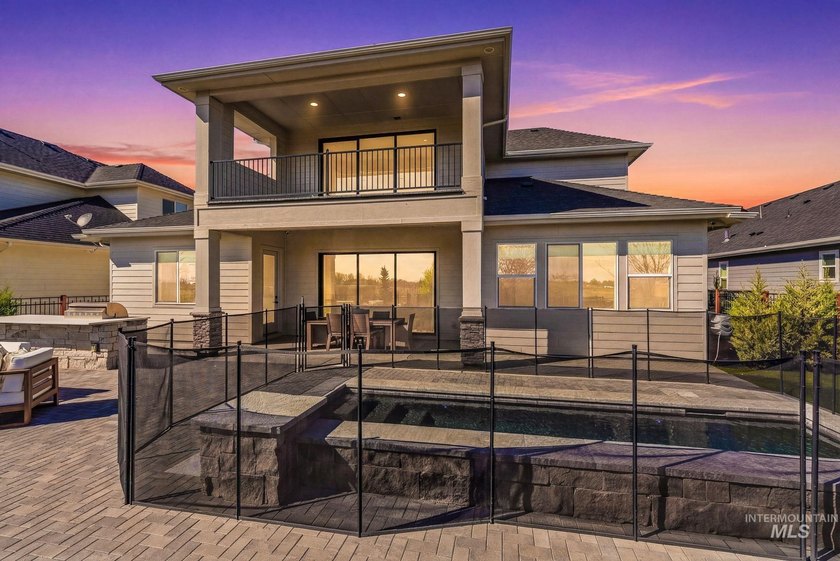 The pool everyone wants in Legacy - and the privacy to actually - photo 42
