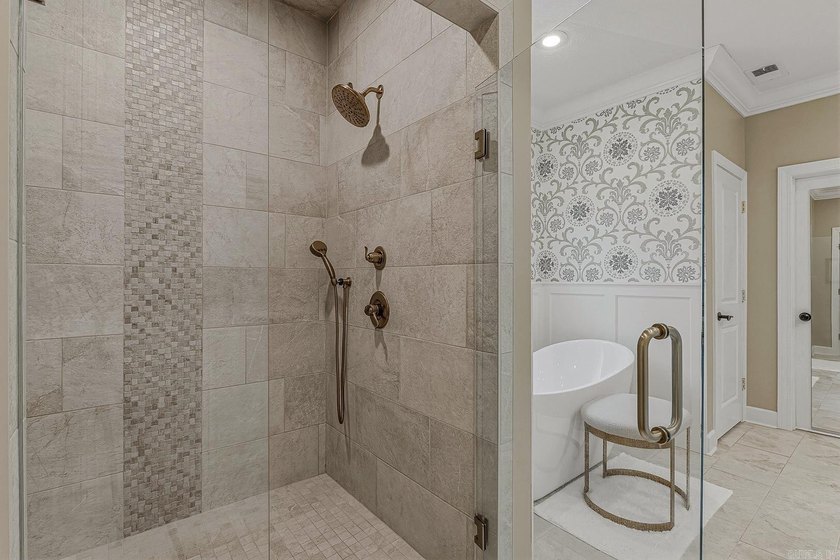 Welcome to 2207 Doral Cove, an exceptional golf course property - photo 20