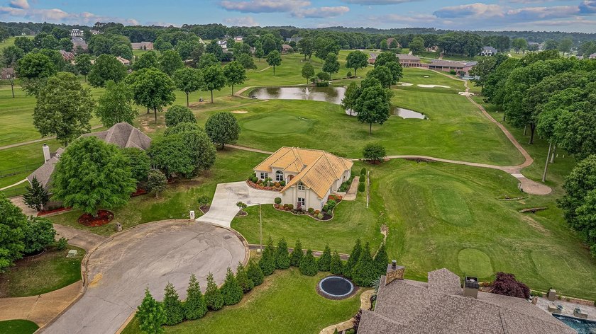 Welcome to 2207 Doral Cove, an exceptional golf course property - photo 31
