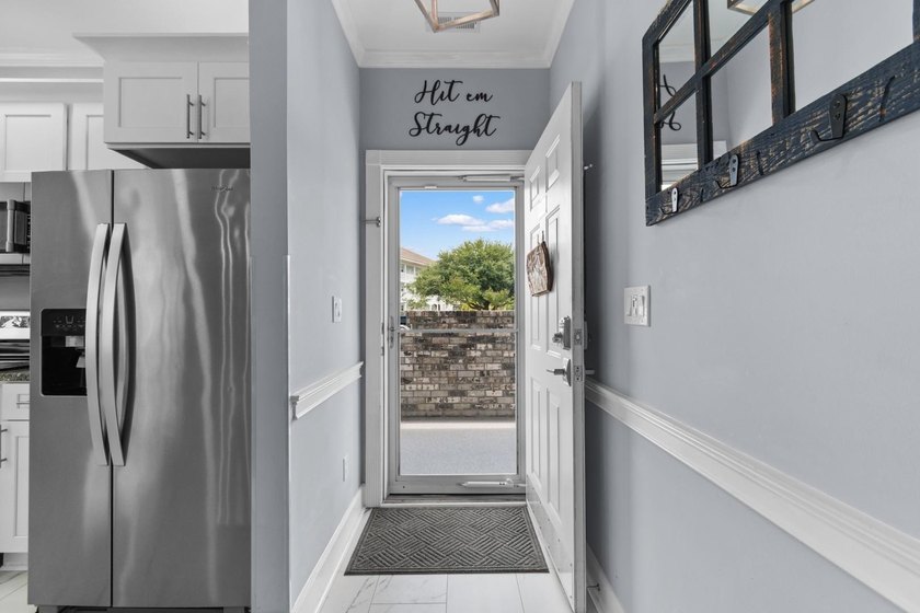 If you've been waiting for a truly move-in-ready condo in Myrtle - photo 3