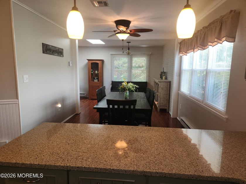 Nicely kept Melville model in desirable Lions Head North. Wood - photo 9