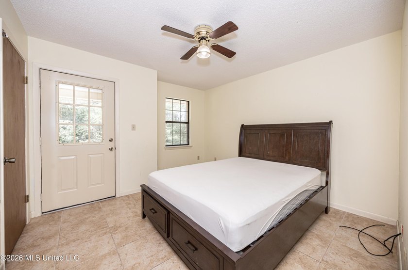 Nestled in the desirable Latimer community, this well-maintained - photo 31
