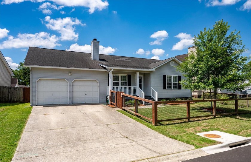 Welcome home to 8655 Bentwood Drive in North Charleston, South - photo 5