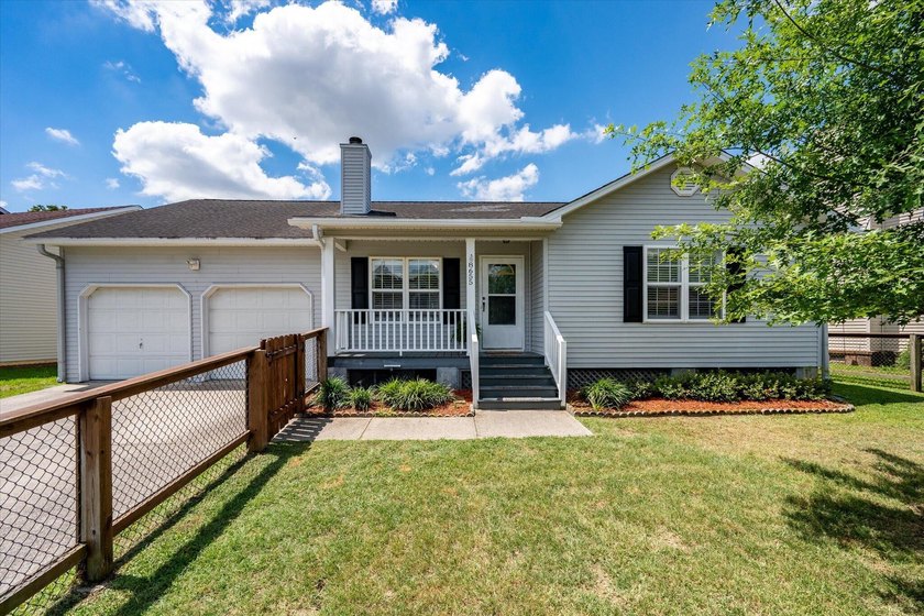 Welcome home to 8655 Bentwood Drive in North Charleston, South - photo 6