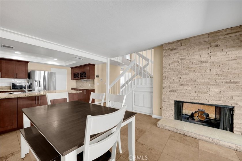 UPDATED &amp; LARGEST floor plan in Shady Hollow, perfectly located - photo 36