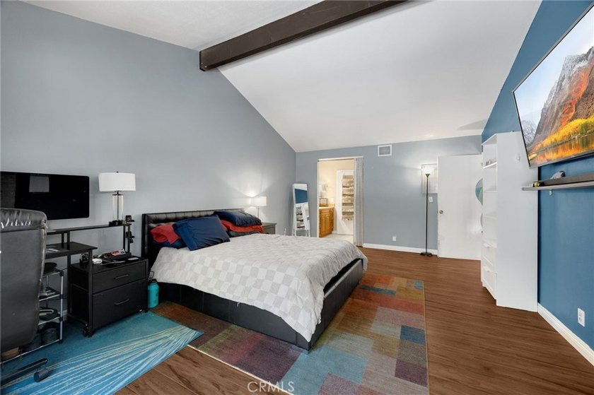 UPDATED &amp; LARGEST floor plan in Shady Hollow, perfectly located - photo 46