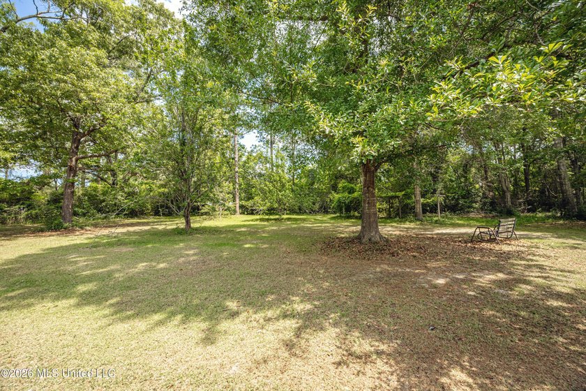 Nestled in the desirable Latimer community, this well-maintained - photo 47