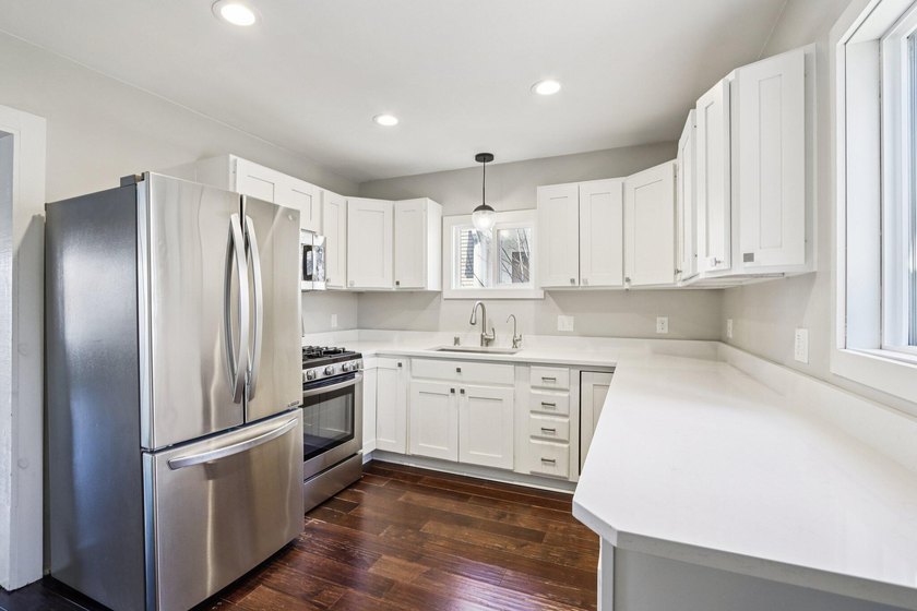 Discover your own slice of lake life on sought after Little - photo 14
