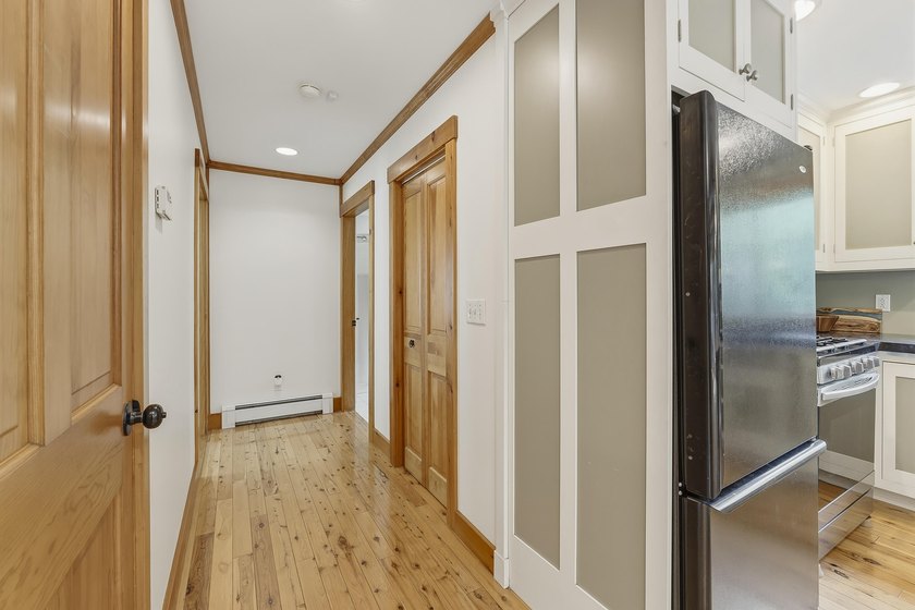 Nestled on 8 private acres, this charming 1862 sq. ft - photo 19