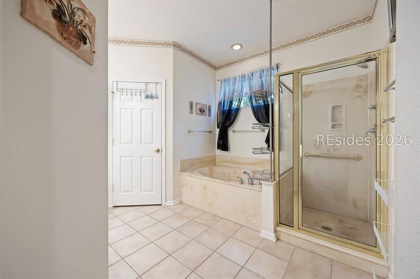Welcome to 39 Hamilton Drive, a spacious Charlotte/Madison model - photo 21