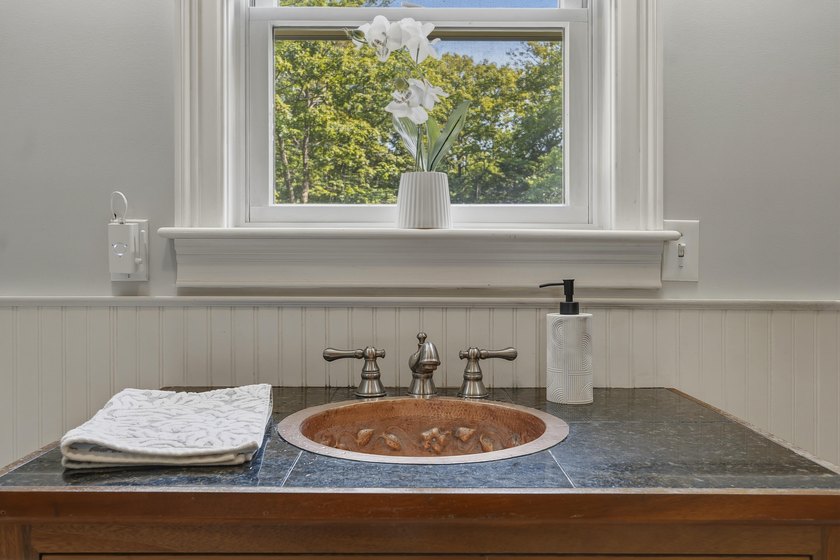 Nestled on 8 private acres, this charming 1862 sq. ft - photo 22
