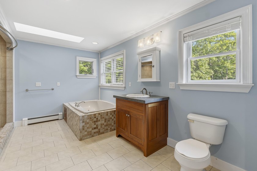 Nestled on 8 private acres, this charming 1862 sq. ft - photo 29