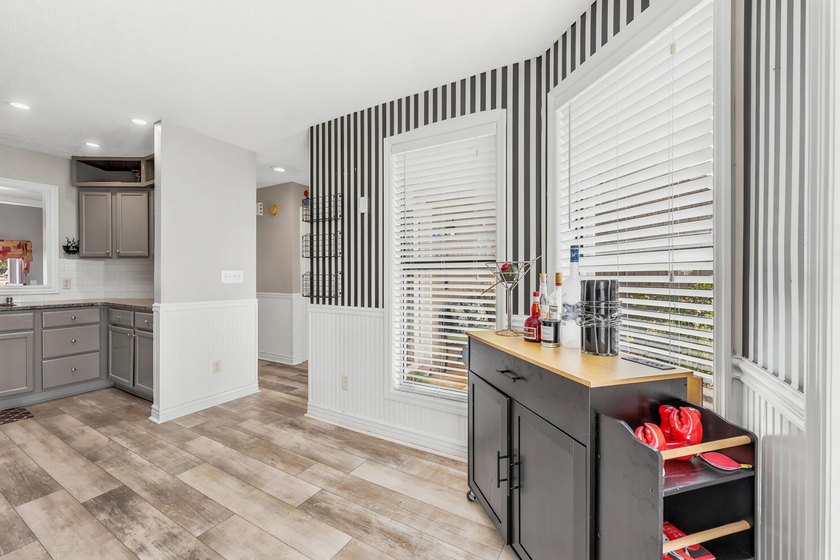 Welcome to this beautiful 3-bedroom, 2.5-bath condominium in the - photo 8