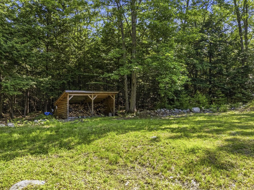 Nestled on 8 private acres, this charming 1862 sq. ft - photo 48