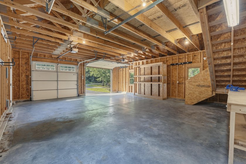 Nestled on 8 private acres, this charming 1862 sq. ft - photo 50