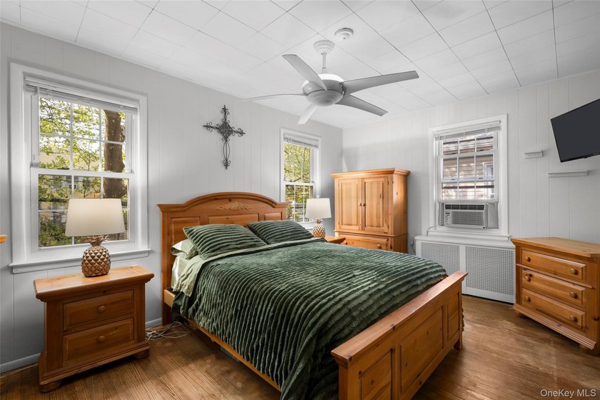 Welcome to 2839 Wellman Avenue, a well maintained single family - photo 13