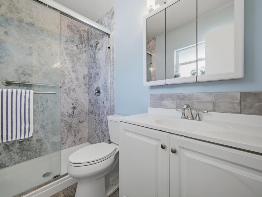 Exceptional Investment Opportunity in Lantana! Located on a - photo 15