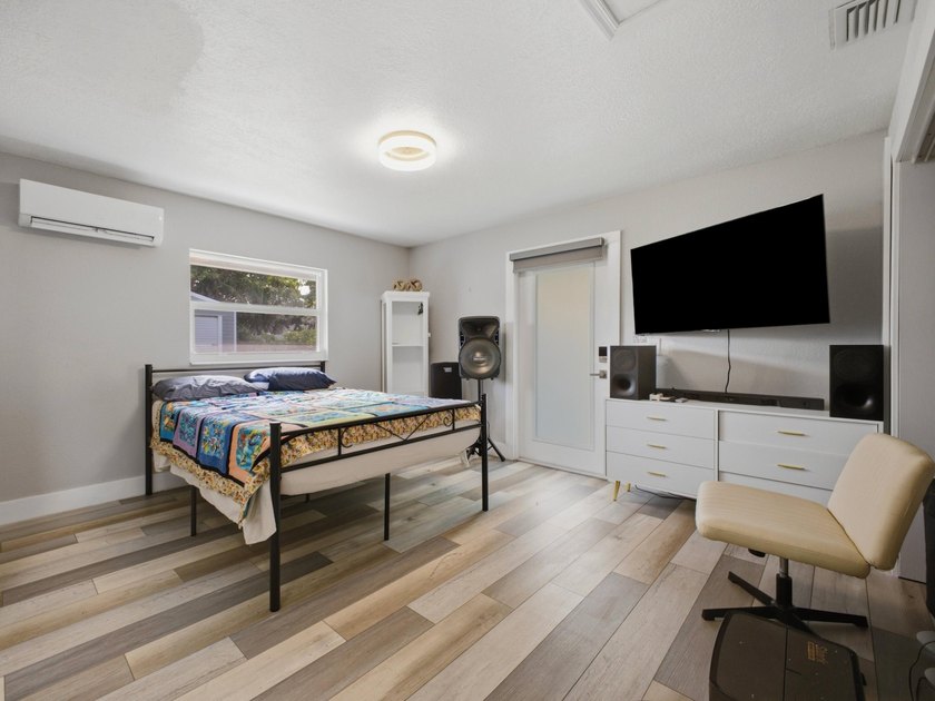 Exceptional Investment Opportunity in Lantana! Located on a - photo 16