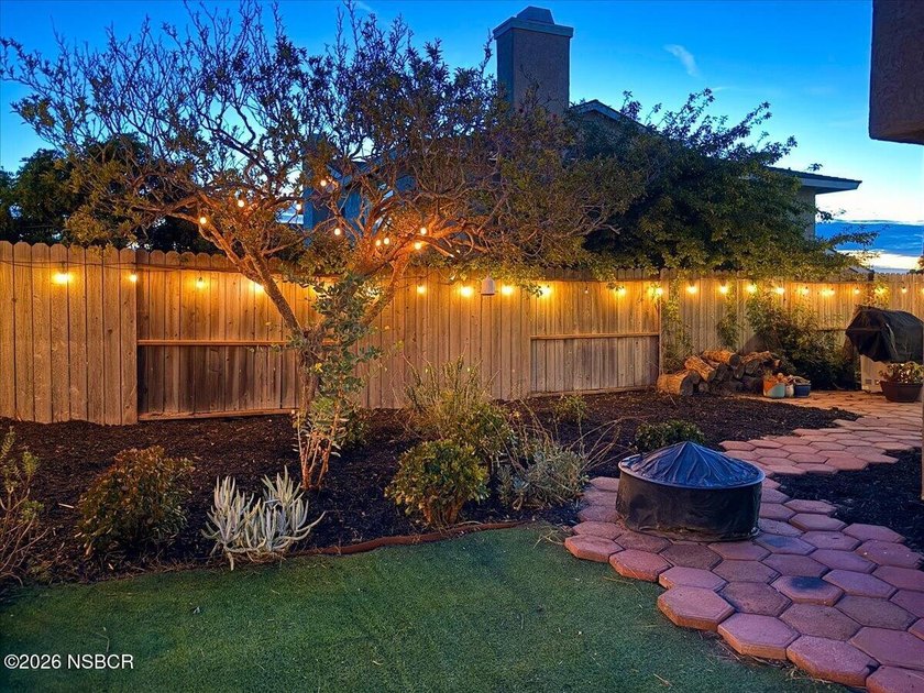 Light-filled, thoughtfully updated and designed around - photo 34