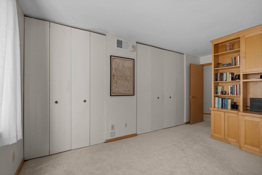 Enjoy an exceptional Minneapolis location in the heart of the - photo 28