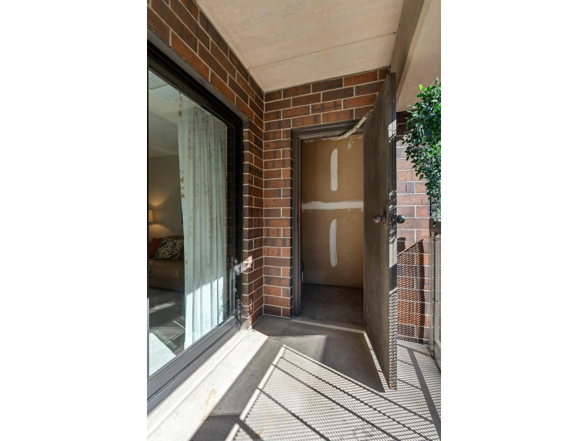 Enjoy an exceptional Minneapolis location in the heart of the - photo 33