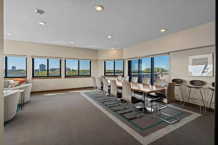 Enjoy an exceptional Minneapolis location in the heart of the - photo 34