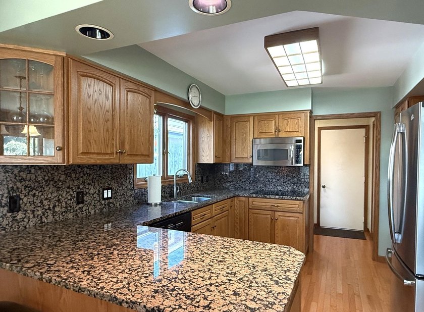 Wake up to a great waterfront view in this beautiful 1884 sq ft - photo 8