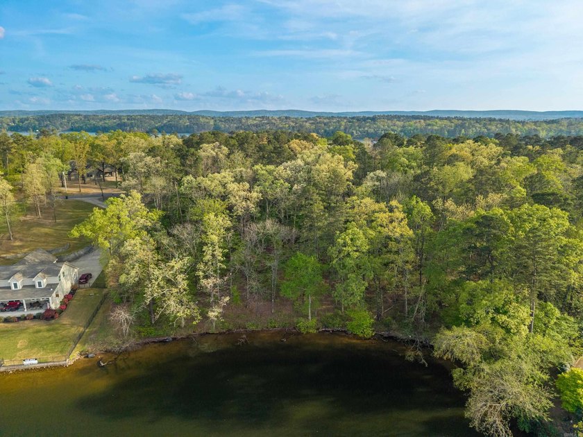 Lake life starts here! This incredible 0.82-acre lot on Lake - photo 2